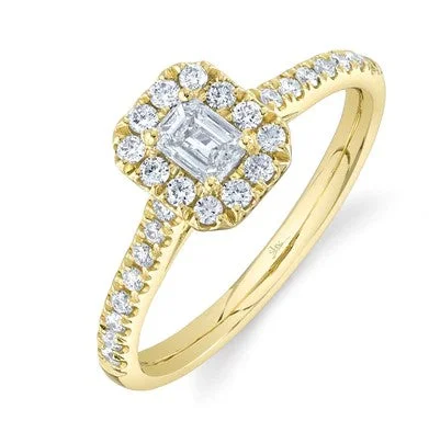 Fashion-Forward Jewelry At Incredible Prices 0.30CT-CTR(EMERALD) 0.32CT-SIDE DIAMOND ENGAGEMENT RING Fashion-Forward Jewelry At Incredible Prices 0.30CT-CTR(EMERALD) 0.32CT-SIDE DIAMOND ENGAGEMENT RING