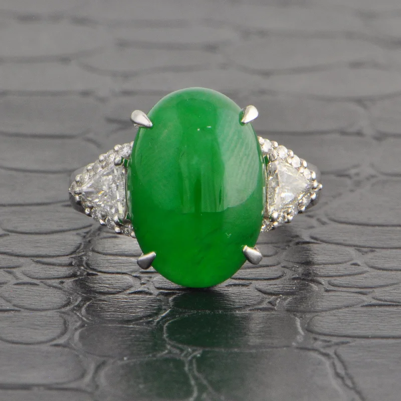 Exclusive Jewelry Sale – Grab Timeless Pieces Now Striking Mid-century Jade and Diamond Ring in Platinum Exclusive Jewelry Sale – Grab Timeless Pieces Now Striking Mid-century Jade and Diamond Ring in Platinum