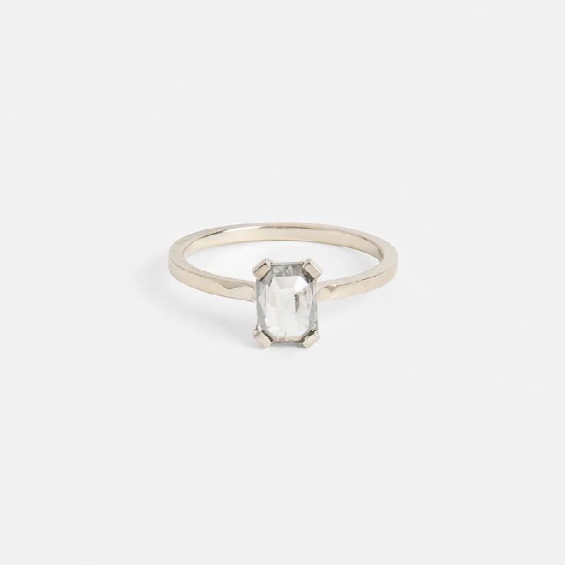 Grab Your Favorite Jewelry At The Lowest Prices Inga Ring with Salt and Pepper Diamond in Gold