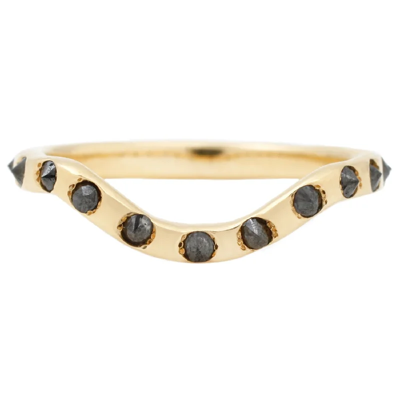 Elegant Designs, Unbeatable Discounts – Shop Jewelry Now Black Diamond Point Up Band