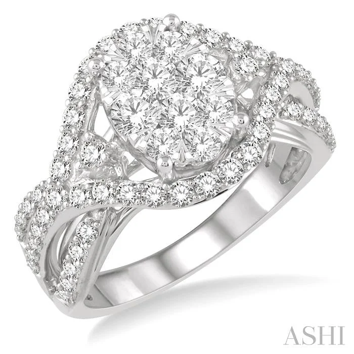 Timeless Elegance At Unbelievable Discounts OVAL SHAPE LOVEBRIGHT DIAMOND ENGAGEMENT RING