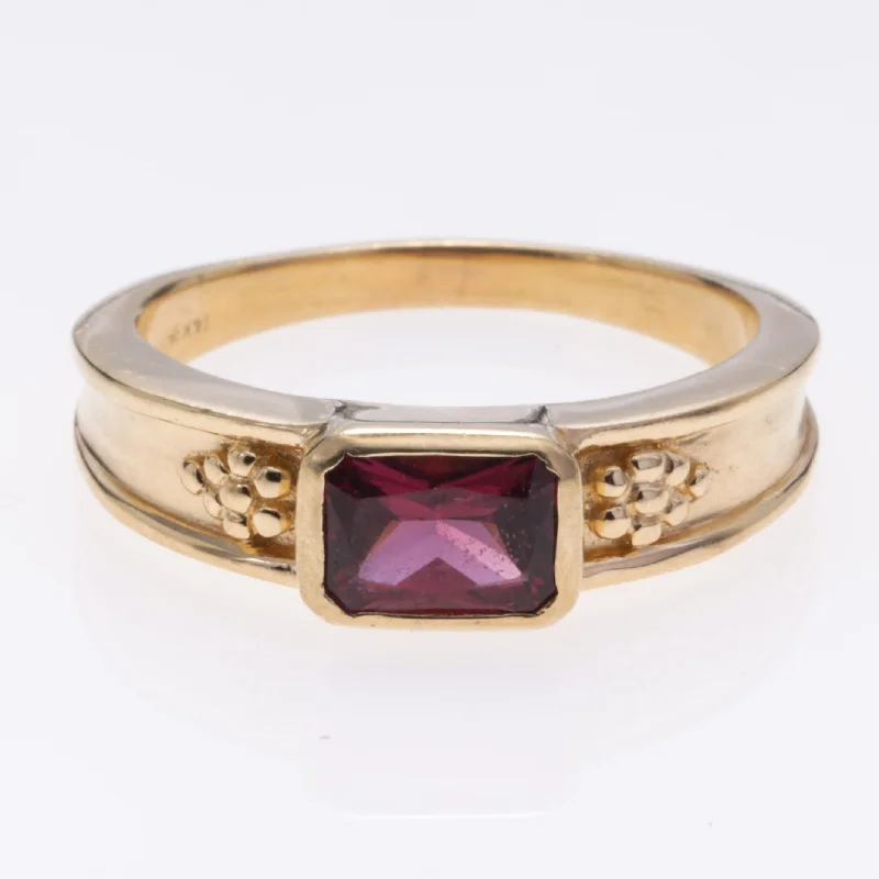 Fashion-Forward Geometric Jewelry For Contemporary Style 14K Yellow Gold Pyrope Garnet Ring | 1.40ctw | SZ 9 Fashion-Forward Geometric Jewelry For Contemporary Style 14K Yellow Gold Pyrope Garnet Ring | 1.40ctw | SZ 9