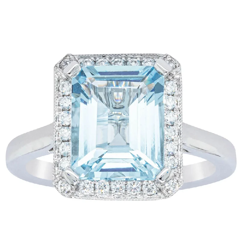 Chic And Stylish Jewelry At Discounted Prices 18ct White Gold 2.55ct Aquamarine & Diamond Empire Ring Chic And Stylish Jewelry At Discounted Prices 18ct White Gold 2.55ct Aquamarine & Diamond Empire Ring