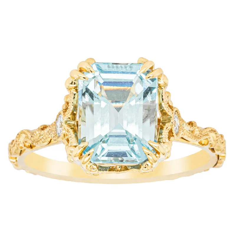 Romantic Heart-Shaped Jewelry For Special Gifts 18ct Yellow Gold Aquamarine & Diamond Romanov Ring Romantic Heart-Shaped Jewelry For Special Gifts 18ct Yellow Gold Aquamarine & Diamond Romanov Ring