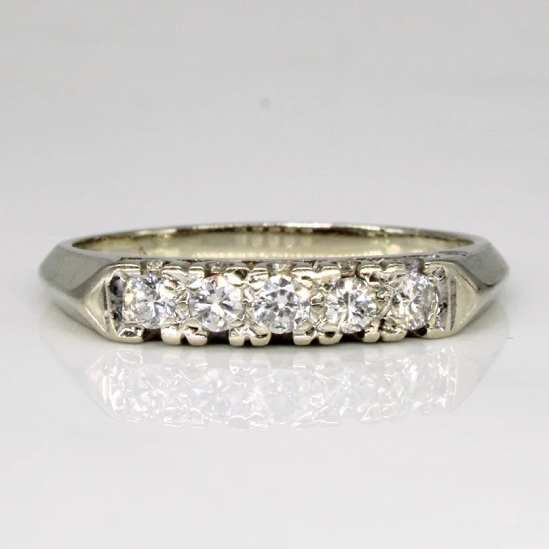 Once-A-Year Jewelry Deals – Shop Before They’Re Gone Five Stone Diamond Ring | 0.25ctw | SZ 7.25 | Once-A-Year Jewelry Deals – Shop Before They’Re Gone Five Stone Diamond Ring | 0.25ctw | SZ 7.25 |