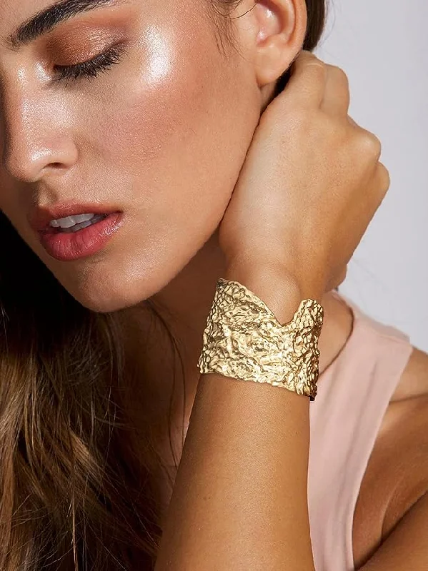 Elevate Your Jewelry Collection With Limited-Time Savings 18k Gold Asymmetrical Hammer Cuff Bangle Elevate Your Jewelry Collection With Limited-Time Savings 18k Gold Asymmetrical Hammer Cuff Bangle