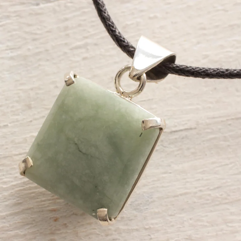 Customized Silver Jewelry For Unique Style Abstract Square Handcrafted Silver and Apple Green Maya Jade Necklace Customized Silver Jewelry For Unique Style Abstract Square Handcrafted Silver and Apple Green Maya Jade Necklace