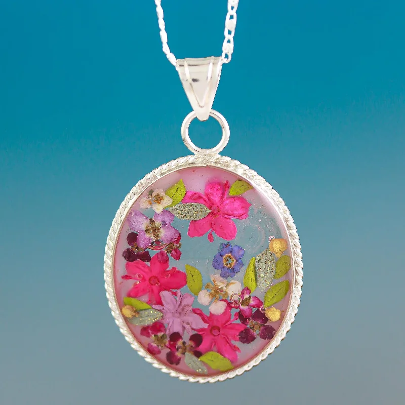 Luxury Jewelry Sale – Sparkle For Less Antique Rose Old Fashioned Pendant Necklace with Pink Flowers in Resin Luxury Jewelry Sale – Sparkle For Less Antique Rose Old Fashioned Pendant Necklace with Pink Flowers in Resin