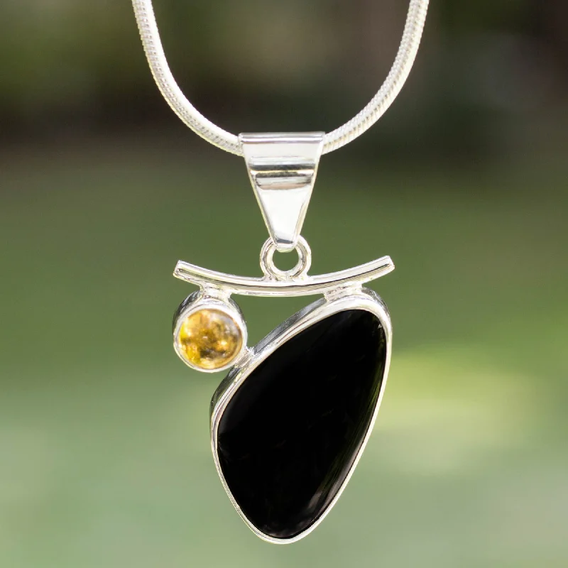 Chic And Stylish Jewelry At Exclusive Prices Dewdrop Artisan Crafted Taxco Silver Obsidian and Citrine Necklace Chic And Stylish Jewelry At Exclusive Prices Dewdrop Artisan Crafted Taxco Silver Obsidian and Citrine Necklace