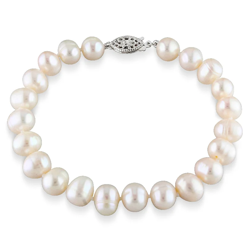 Celebrate With Sparkle – Jewelry Sale Now Live Mimi & Max 7.5-8mm Cultured Freshwater Pearl Bracelet with Sterling Silver Clasp Celebrate With Sparkle – Jewelry Sale Now Live Mimi & Max 7.5-8mm Cultured Freshwater Pearl Bracelet with Sterling Silver Clasp