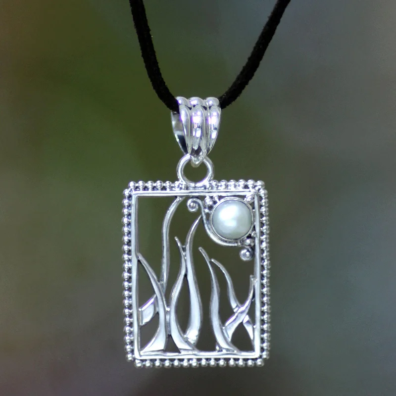 Modern Jewelry At Exclusive Discounts – Shop Today Nature’s Moon Silver & Pearl Necklace
