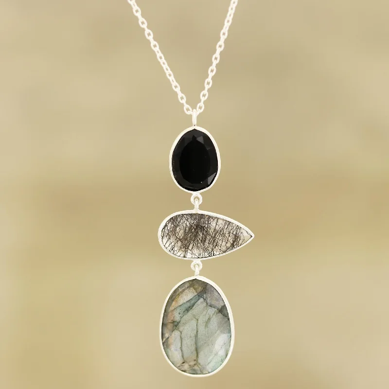 Romantic Heart-Shaped Jewelry For Special Gifts Splendorous Evening 26.5-Carat Multi-Gemstone Pendant Necklace from India Romantic Heart-Shaped Jewelry For Special Gifts Splendorous Evening 26.5-Carat Multi-Gemstone Pendant Necklace from India