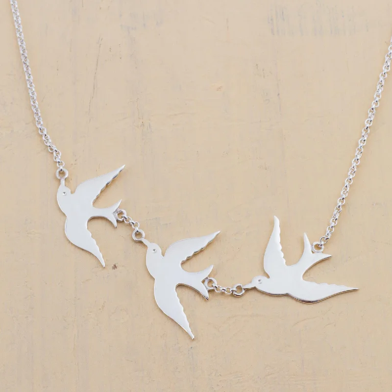 Fashion-Forward Jewelry At Incredible Prices Three Doves Sterling Silver Pendant Necklace with 3 Birds from Peru Fashion-Forward Jewelry At Incredible Prices Three Doves Sterling Silver Pendant Necklace with 3 Birds from Peru