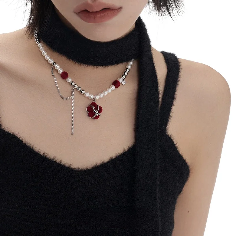 Must-Have Jewelry At Unbelievable Discounts Women's Grunge Flocking Floral Pearl Necklace Must-Have Jewelry At Unbelievable Discounts Women's Grunge Flocking Floral Pearl Necklace
