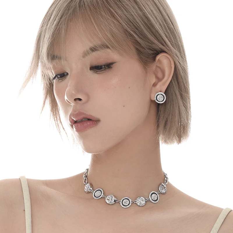 Shop Jewelry That Shines Without The High Price Women's Grunge Floral Button Rhinestone Necklace Shop Jewelry That Shines Without The High Price Women's Grunge Floral Button Rhinestone Necklace