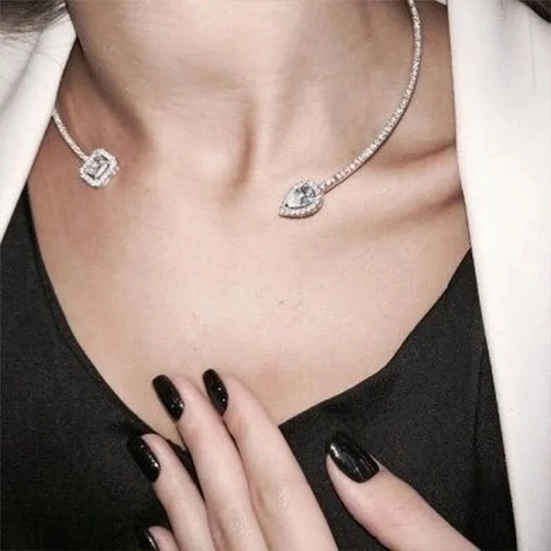 Bestselling Jewelry Now On Sale – Elevate Your Look Open Rhinestone Necklace
