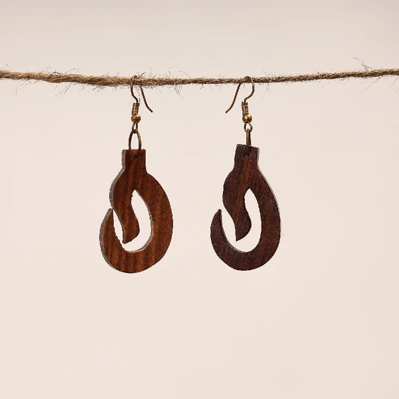 Elegant Jewelry, Exclusive Prices – Shop Now Bijnor Hand Carved Sheesham Wood Earrings