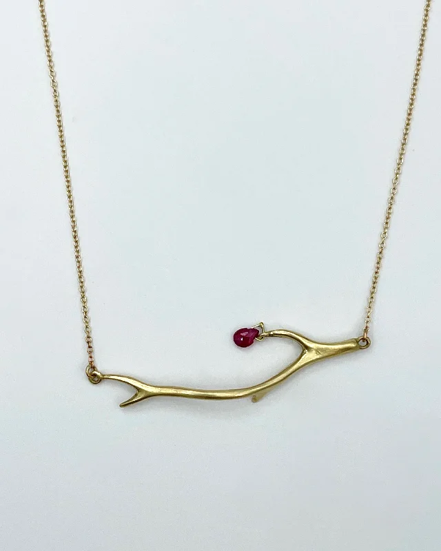 Delicate Crystal Jewelry For Sophisticated Charm Annette Ferdinandsen Gold Thorn Necklace Delicate Crystal Jewelry For Sophisticated Charm Annette Ferdinandsen Gold Thorn Necklace