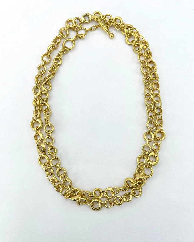 Huge Savings On Premium Jewelry Styles Vaubel Designs Small Connected Circles Necklace Huge Savings On Premium Jewelry Styles Vaubel Designs Small Connected Circles Necklace