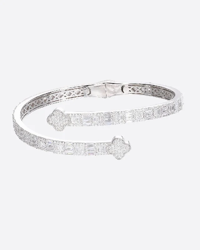 Exclusive Savings On Timeless Jewelry Pieces MOISSANITE CLOVER BANGLE. - WHITE GOLD Exclusive Savings On Timeless Jewelry Pieces MOISSANITE CLOVER BANGLE. - WHITE GOLD